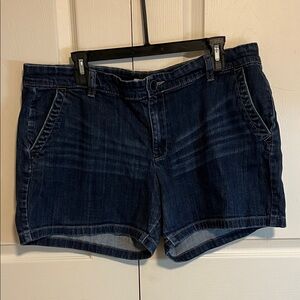 Liz Claiborne, women’s denim chino shorts, size 16
